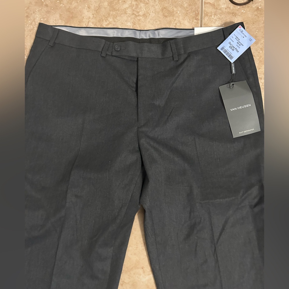 Van Heusen Men's Charcoal Dress Pants